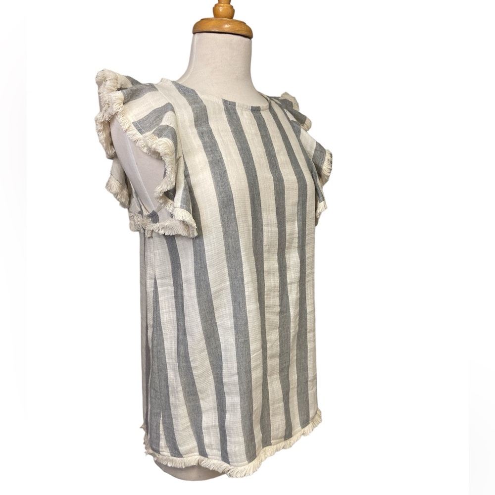 Doe & Rae Top Ruffle Flutter Short Sleeve Frayed Striped Beige Grey Cotton